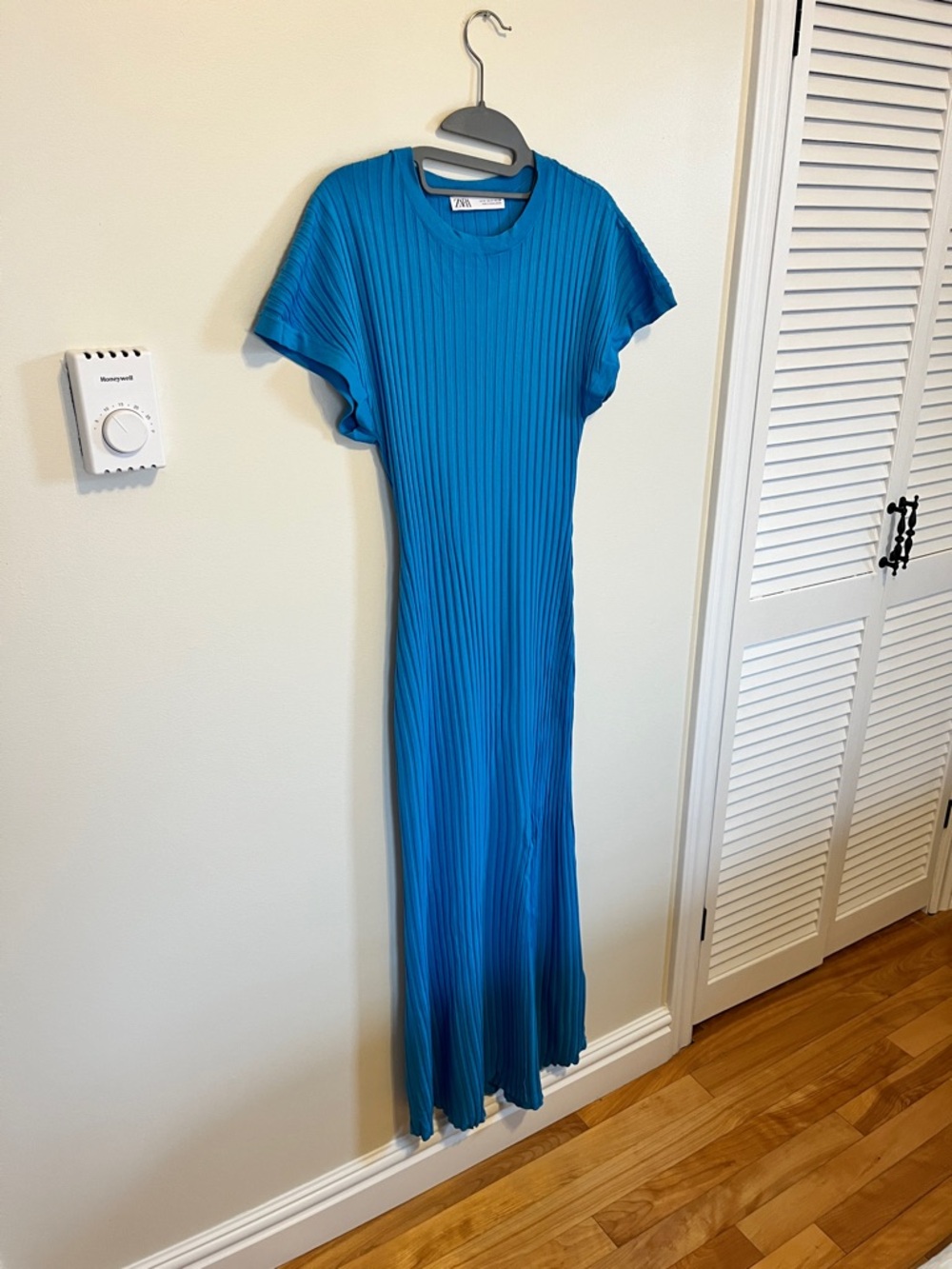 Zara Dress Size M